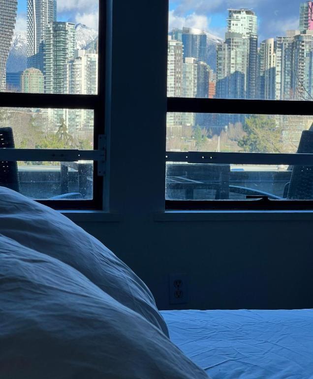 Charming Suite With Amazing Views Vancouver Exterior photo